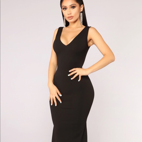 This Gown Needs A Crown Dress Black Backless SM - Picture 5 of 7